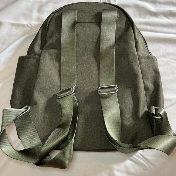 Baggallini All Day Backpack and Wristlet - Picture 3 of 4